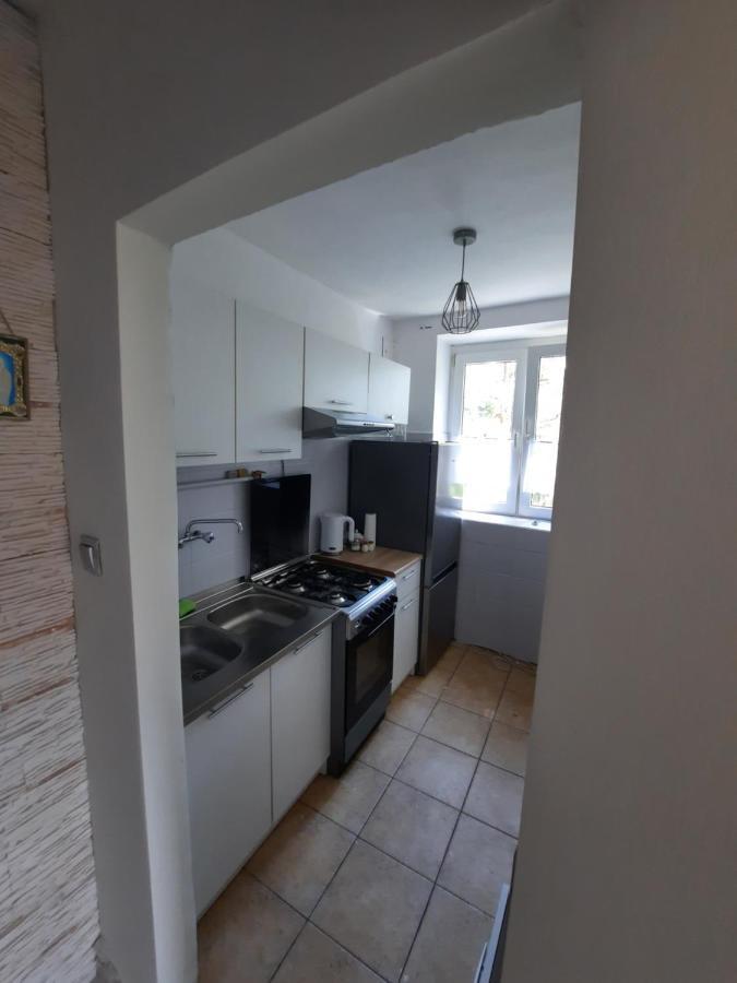 Ferienwohnung Apartament Zorzy Przy Instytucie Kardiologii Anin Warschau Exterior foto